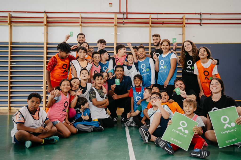 Futbol Mas Jude Bellingham Laureus Visit 12 4 Futbolmas