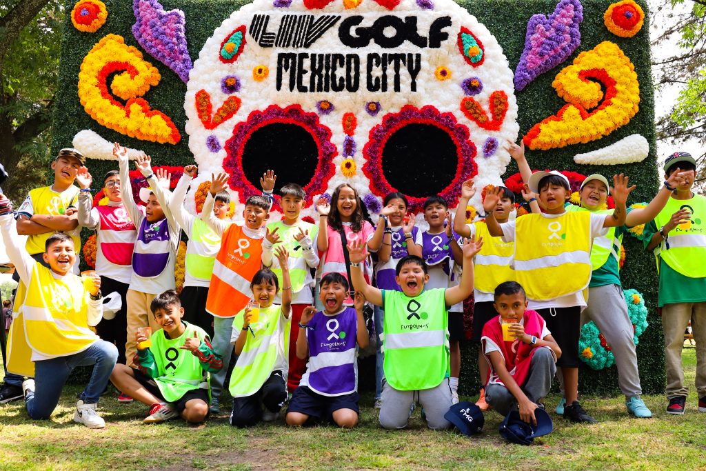 Niños y niñas de Indeco e Iztapalapa disfrutan experiencias únicas con LIV Golf en el Club de Golf Chapultepec